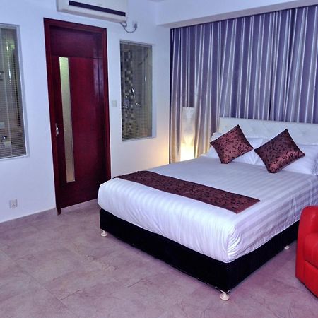 Contemporary Heights Hotel And Apartments Dhaka Chambre photo