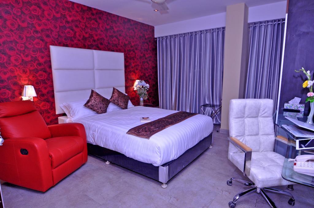 Contemporary Heights Hotel And Apartments Dhaka Chambre photo
