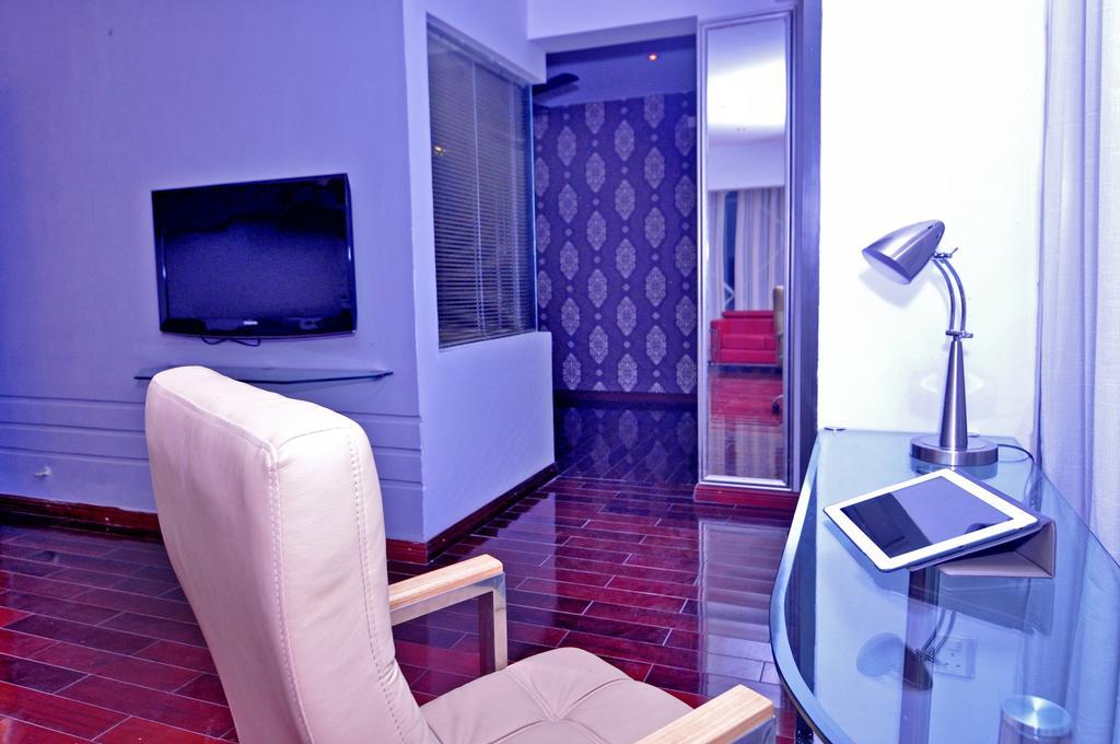 Contemporary Heights Hotel And Apartments Dhaka Extérieur photo